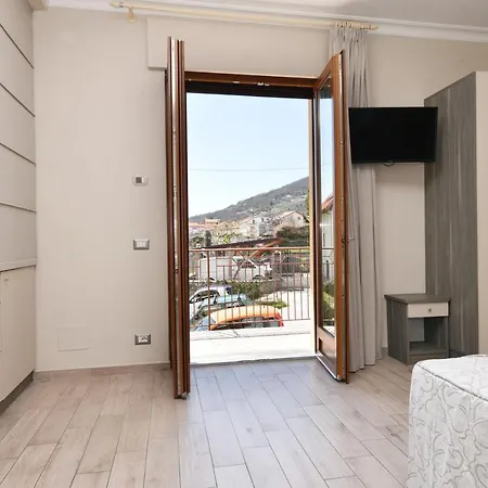 Relais Milo ゲストハウス アジェーロラ