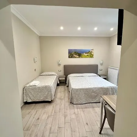 Relais Milo 3* אג'רולה