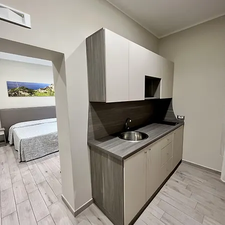 Relais Milo 3* אג'רולה
